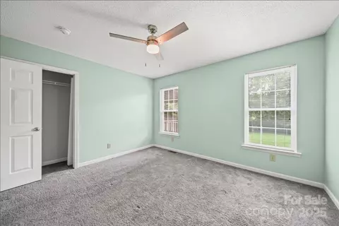 Bedroom - 38009 Porter Rd, Albemarle, NC 28001 photo 3 of 10