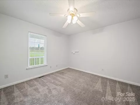 Bedroom - 38009 Porter Rd, Albemarle, NC 28001 photo 8 of 10