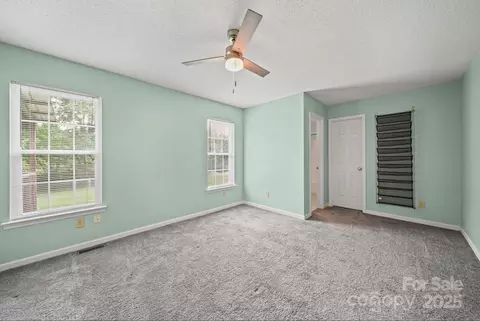 Bedroom - 38009 Porter Rd, Albemarle, NC 28001 photo 2 of 10