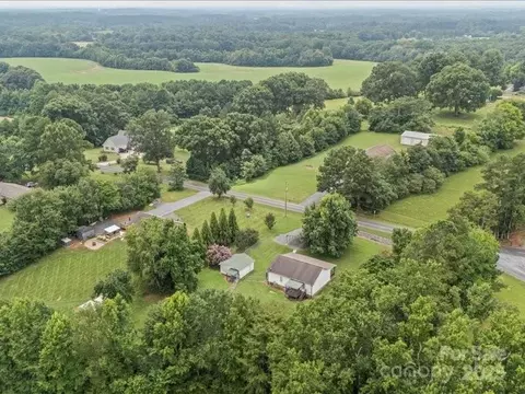 View/Area - 38009 Porter Rd, Albemarle, NC 28001 photo 2 of 3