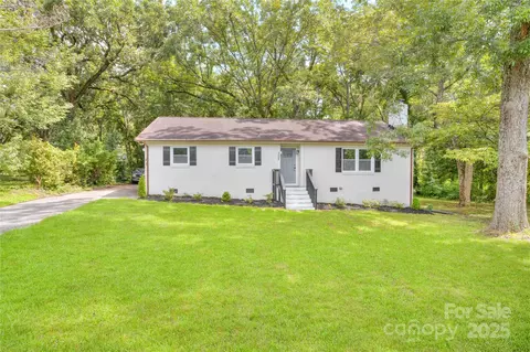 308 M H Camp Hwy, Grover, NC 28073