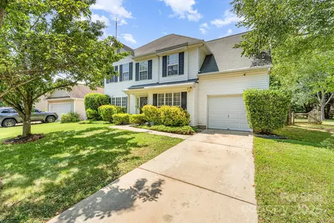 10506 Gold Pan Rd, Charlotte, NC 28215