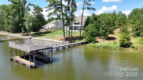 10219 Lakeshore Dr, Lancaster, SC 29720