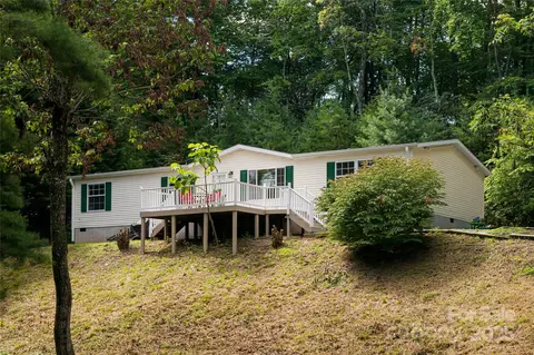118 Reeves Rd, Leicester, NC 28748