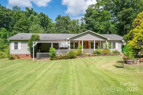 1824 Hephzibah Church Rd, Bessemer City, NC 28016