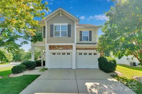 4557 Scarlet Oak Dr, Rock Hill, SC 29732