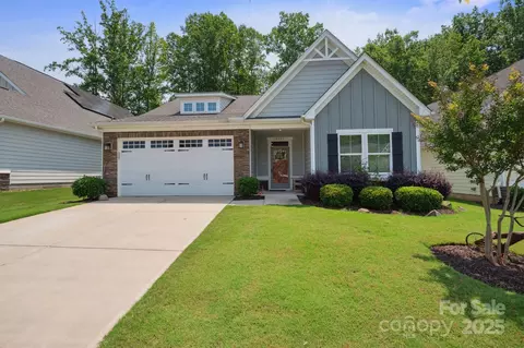 10331 Black Locust Ln, Charlotte, NC 28215