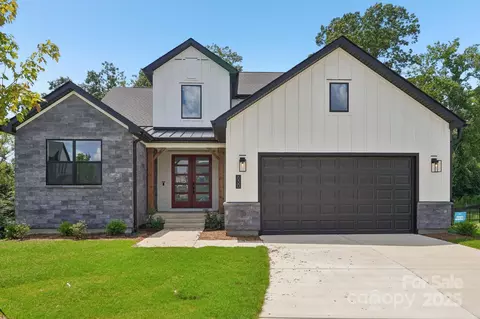 630 Hyder Trl, Tega Cay, SC 29708