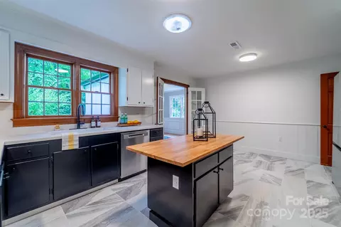 Kitchen - 197 Briar Patch Rd, Cullowhee, NC 28723 photo 1 of 2