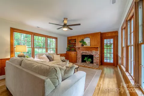 Living - 197 Briar Patch Rd, Cullowhee, NC 28723 photo 1 of 4