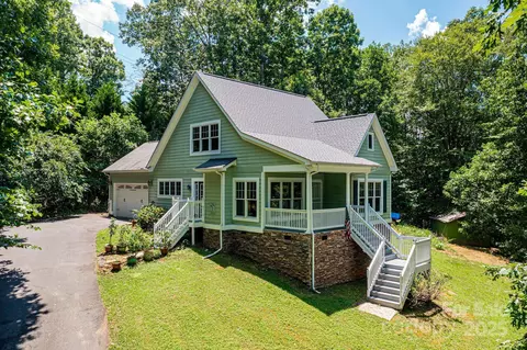 3406 Zion Church Rd, Hickory, NC 28602