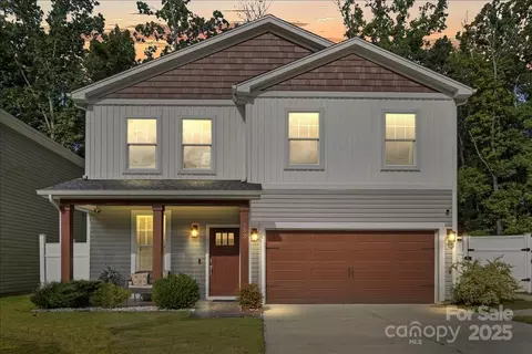 7533 Fire Tree Ln, Charlotte, NC 28227