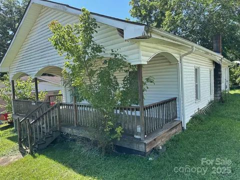 209 W Main St, Lawndale, NC 28090