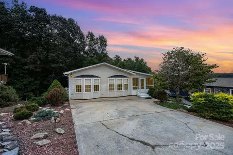 115 Trails End Ln, New London, NC 28127