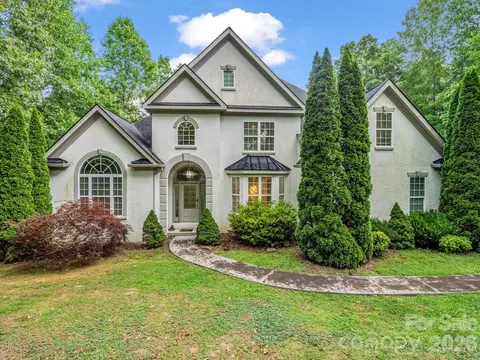 45 Brown Bear Ridge Trl, Zirconia, NC 28790