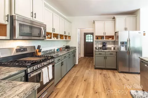 533 Safari Dr, Sylva, NC 28779 photo 12
