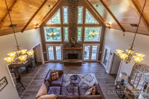 533 Safari Dr, Sylva, NC 28779 photo 9