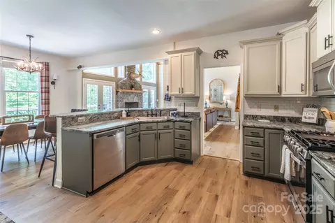 533 Safari Dr, Sylva, NC 28779 photo 15