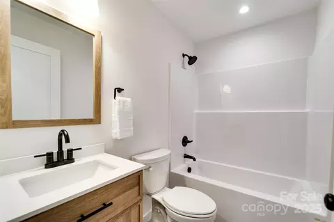 22 Crossing Ln, Sylva, NC 28779 photo 18