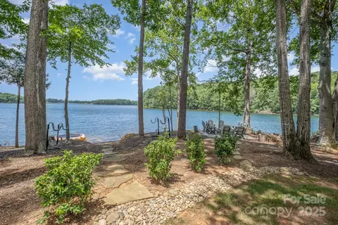 View/Area - 708 Amalfi Dr, Davidson, NC 28036 photo 1 of 4