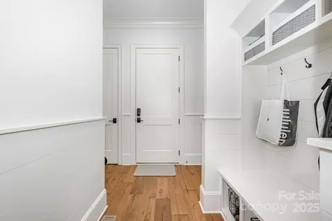 Entry Way - 708 Amalfi Dr, Davidson, NC 28036 photo 2 of 3