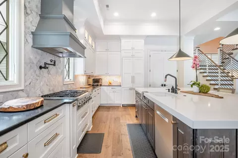 Kitchen - 708 Amalfi Dr, Davidson, NC 28036 photo 5 of 6