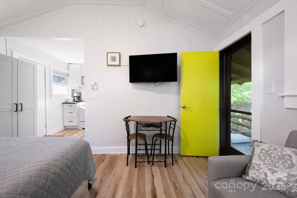 Other - Cottage Drive, Asheville, NC 28805 photo 4 of 11
