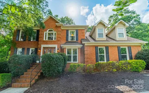 10424 Wyndham Forest Dr, Charlotte, NC 28277