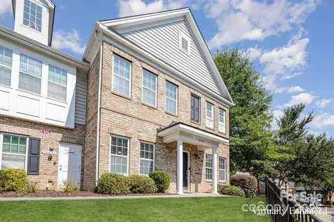 14643 Juventus St, Charlotte, NC 28277