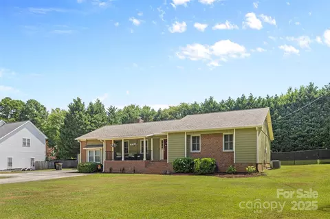 2948 Stoneybrook Dr, Fort Mill, SC 29708 photo 2