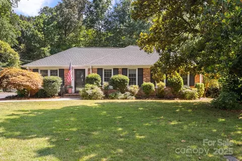 2816 Spring Valley Rd, Charlotte, NC 28210