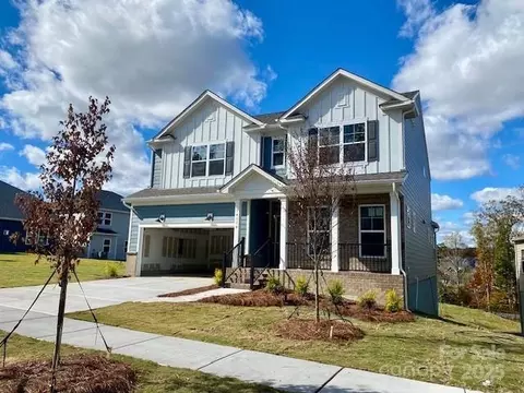 14114 New Crest Dr, Huntersville, NC 28078