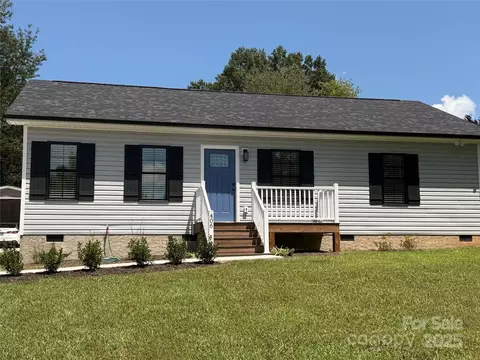 406 Greenlea Cir, Taylorsville, NC 28681