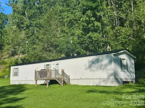 Exterior - 492 Chestnut Mountain Rd, Spruce Pine, NC 28777 photo 3 of 3