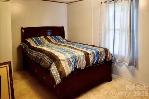 Bedroom - 492 Chestnut Mountain Rd, Spruce Pine, NC 28777 photo 2 of 3