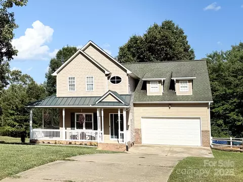 2105 Pinnacle View Dr, Kings Mountain, NC 28086