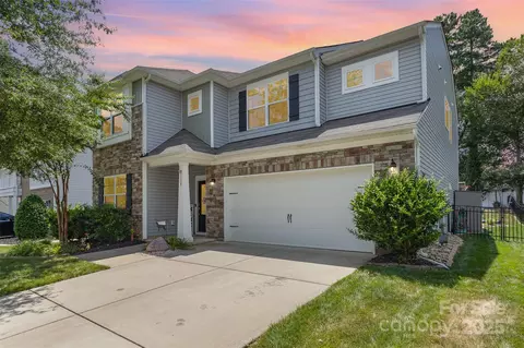 108 Avalon Reserve Dr, Mooresville, NC 28115