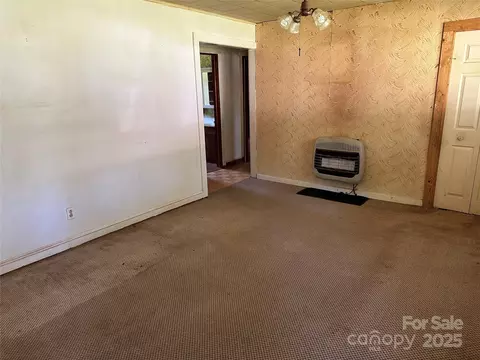 Living - 107 E Hunt Dr, Nebo, NC 28761 photo 1 of 3
