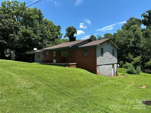 Exterior - 107 E Hunt Dr, Nebo, NC 28761 photo 3 of 4