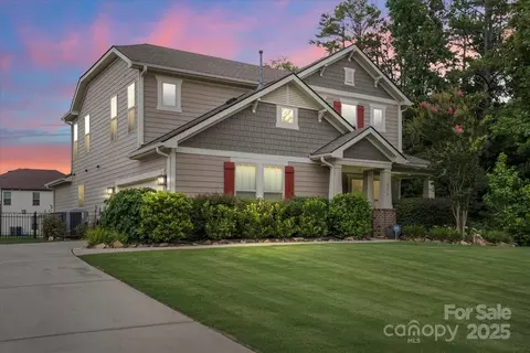 4756 Shire Ct, Harrisburg, NC 28075