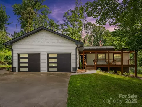 122 White Oak Road Ext, Arden, NC 28704