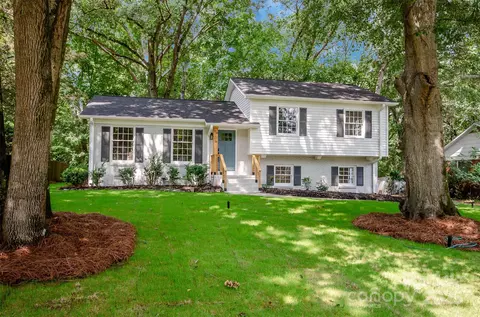 6706 Queensberry Dr, Charlotte, NC 28226