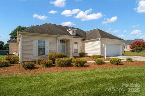 111 Mallory Ln, Statesville, NC 28625