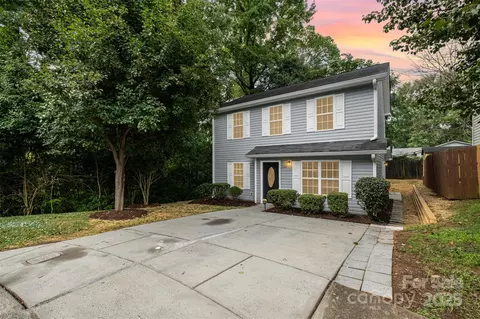 248 Pangle Dr, Charlotte, NC 28217