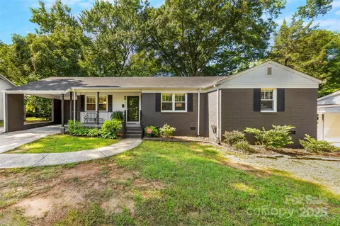 Woodlawn Road, Charlotte, NC 28209