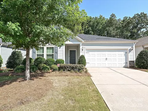 8512 Pennegrove Cir, Charlotte, NC 28214