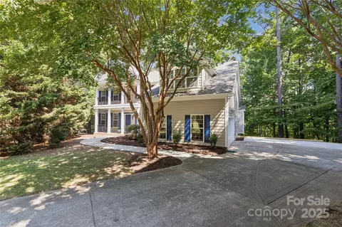 1627 Scotch Pine Ln, Tega Cay, SC 29708 photo 3