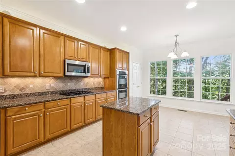 1627 Scotch Pine Ln, Tega Cay, SC 29708 photo 11