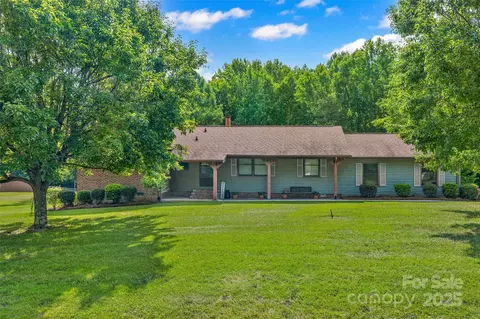4002 Stillwater Ct, York, SC 29745