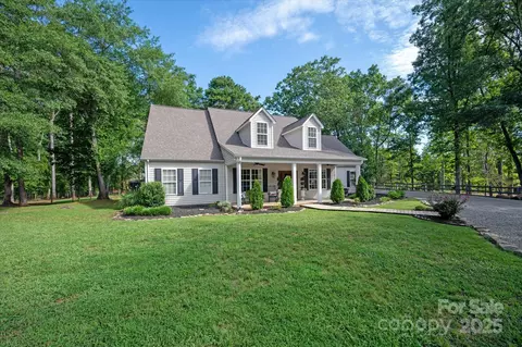 9806 Joe Kerr Rd, Waxhaw, NC 28173